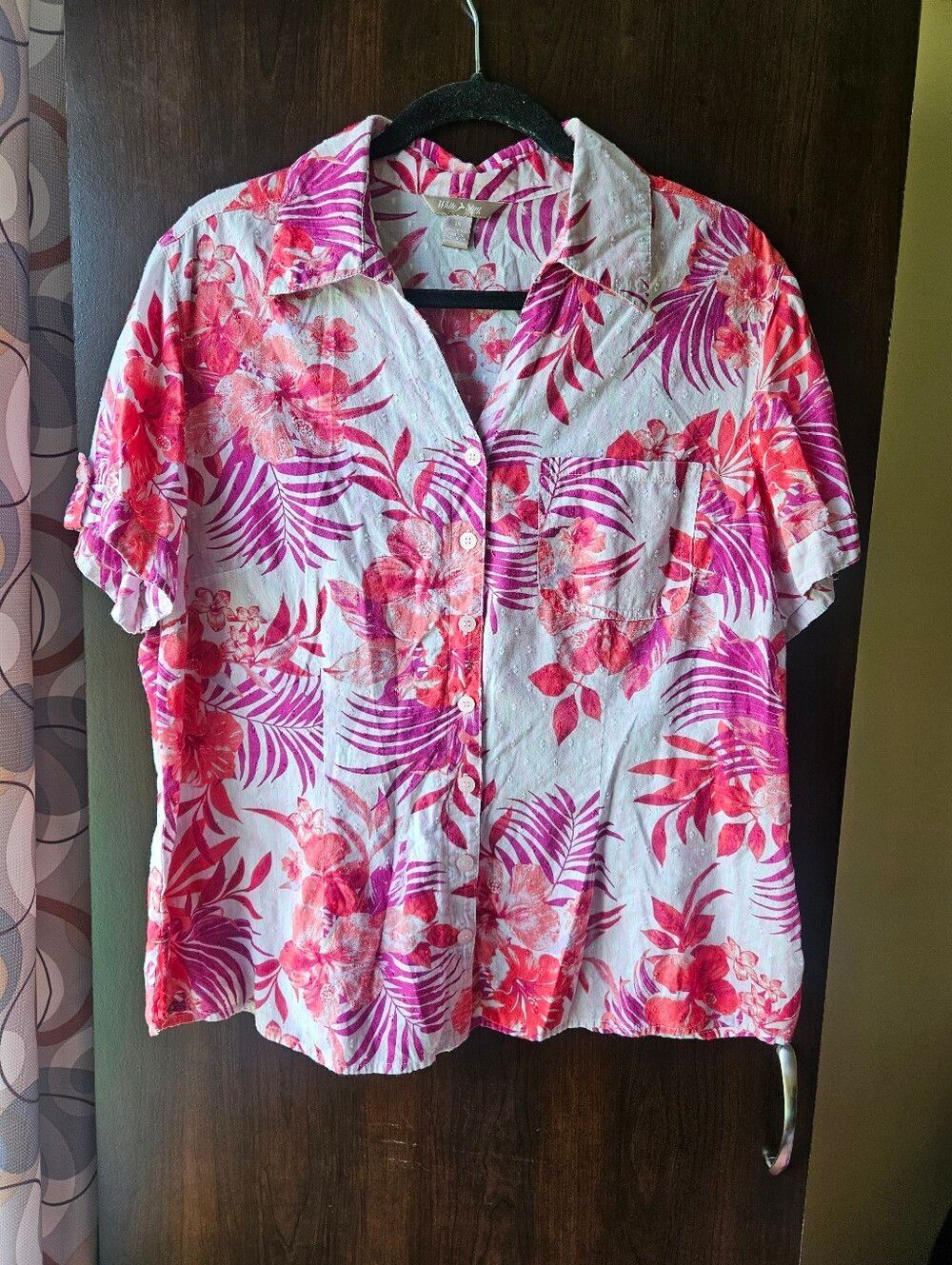 White Stag Pink Floral Button-Up Shirt Size 1X